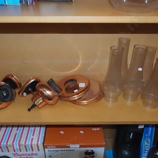 2x wall mounted kerosene lantern style light fittings with 5 glass chimneys