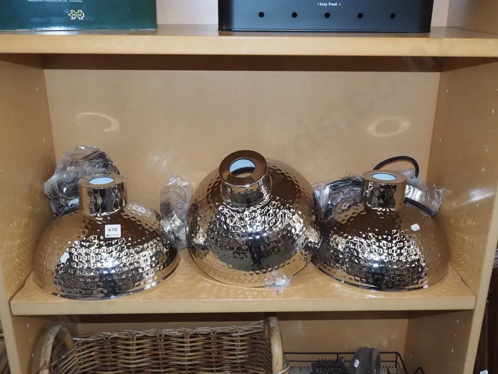 3x chrome light fittings Image 1++