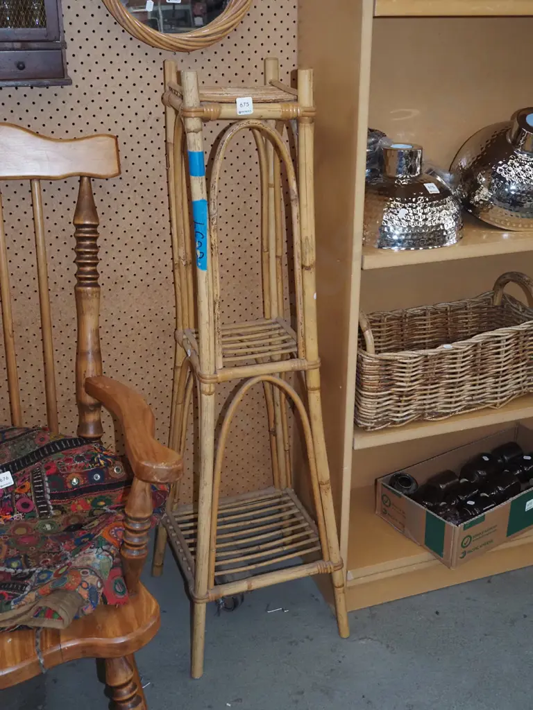 bamboo 3 tier jardiniere stand H1050 Image 1++