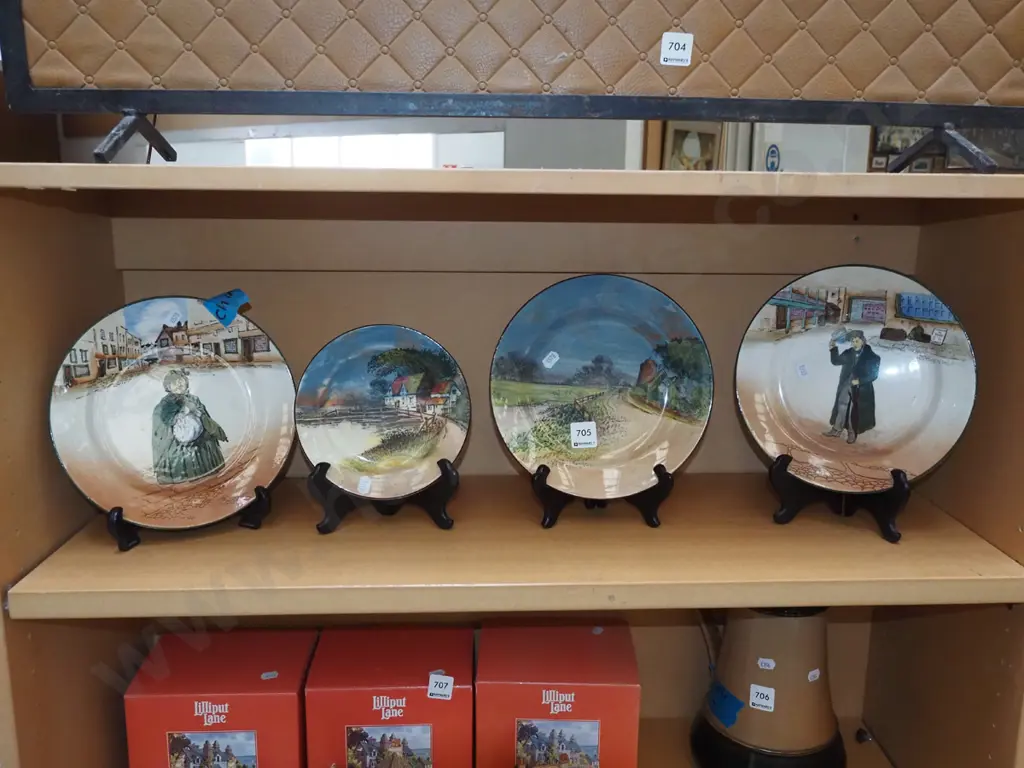 4x Royal Doulton plates - 1 has chip Image 1++