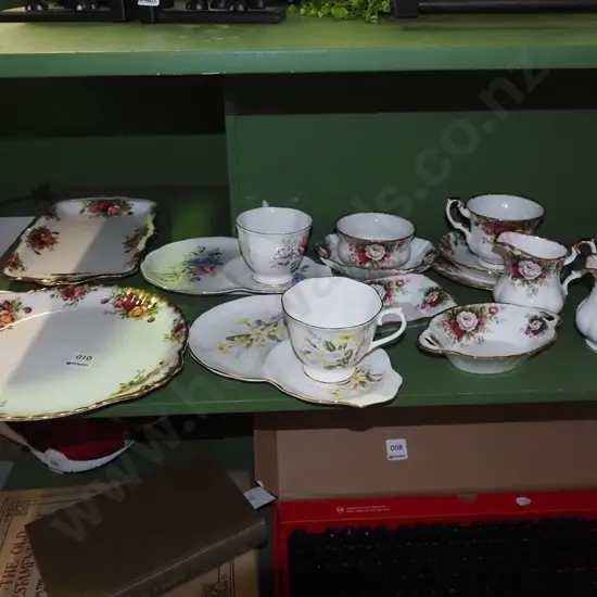 Royal Albert old country rose trios, jugs, bowls, 2x tennis sets etc
