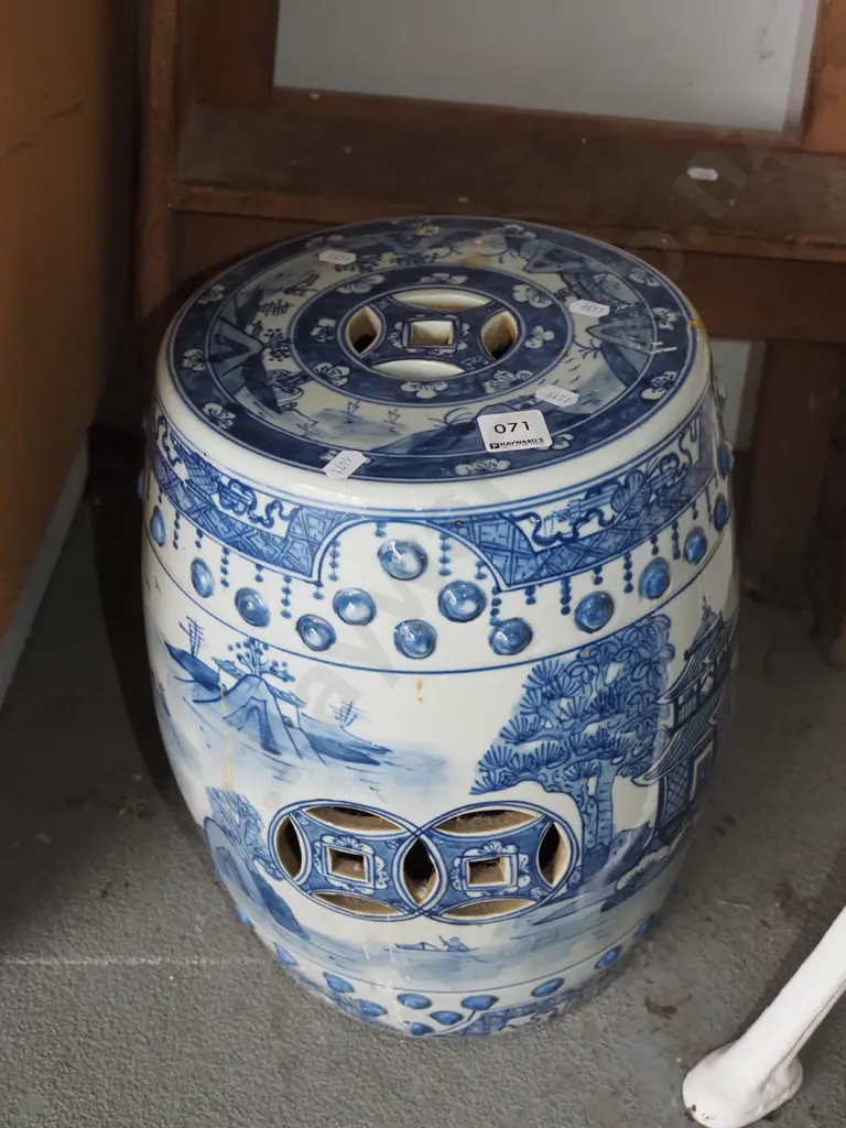 small ceramic Chinese garden seat H360 Image 1++