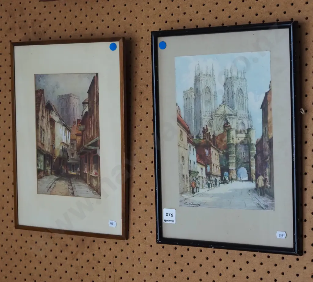 2x  framed prints - blue dots Image 1++