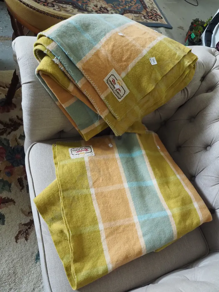 pair of Roslyn Mills checked woollen blankets Image 1++