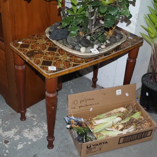 retro vinyl top end table