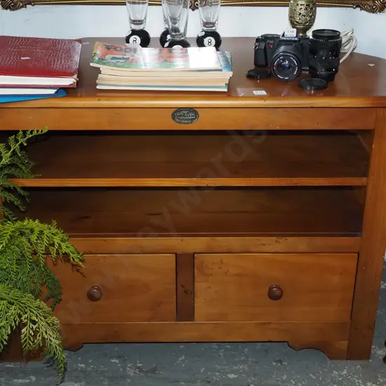 Millyard solid pine 2 drawer entertainment unit