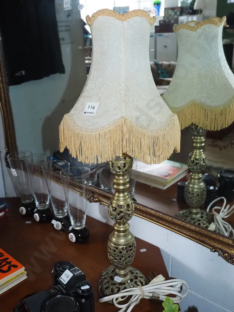 brass table lamp H610 Image 1++