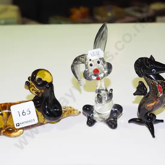 3x small glass animal figurines, rabbit, dog & sea horse