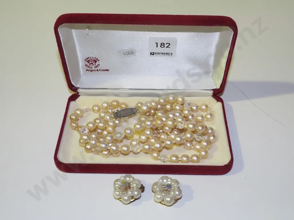 cased costume jewellery pearl necklace & clip on earrings Image 1++