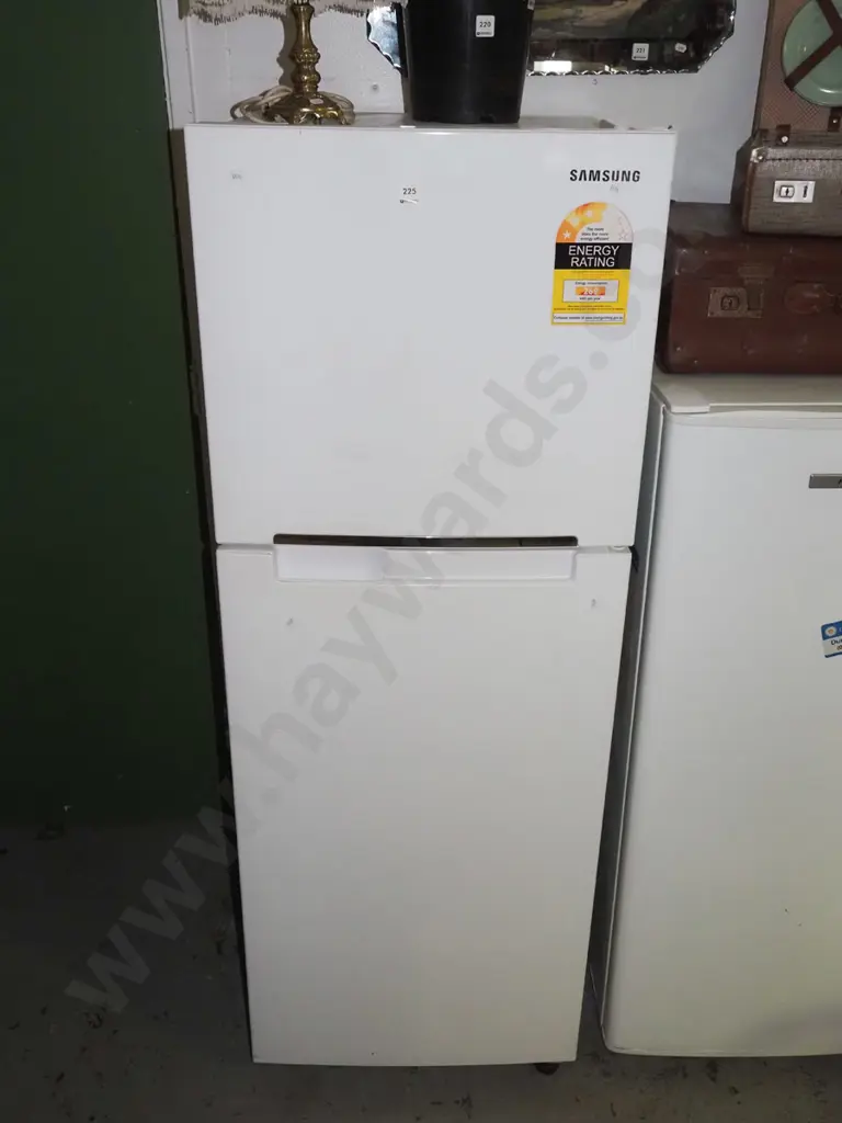 Samsung fridge freezer H1550 W550 D610 Image 1++