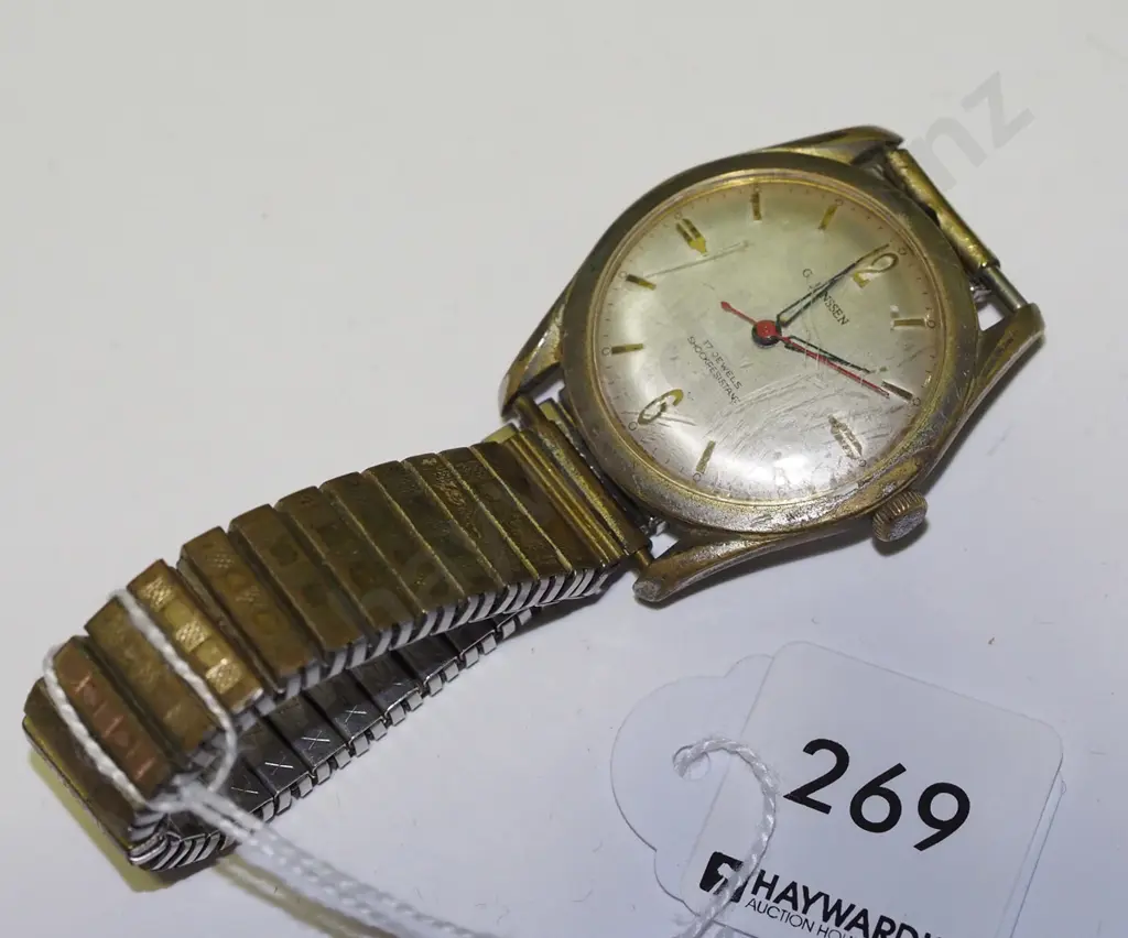 men's wristwatch Image 1++