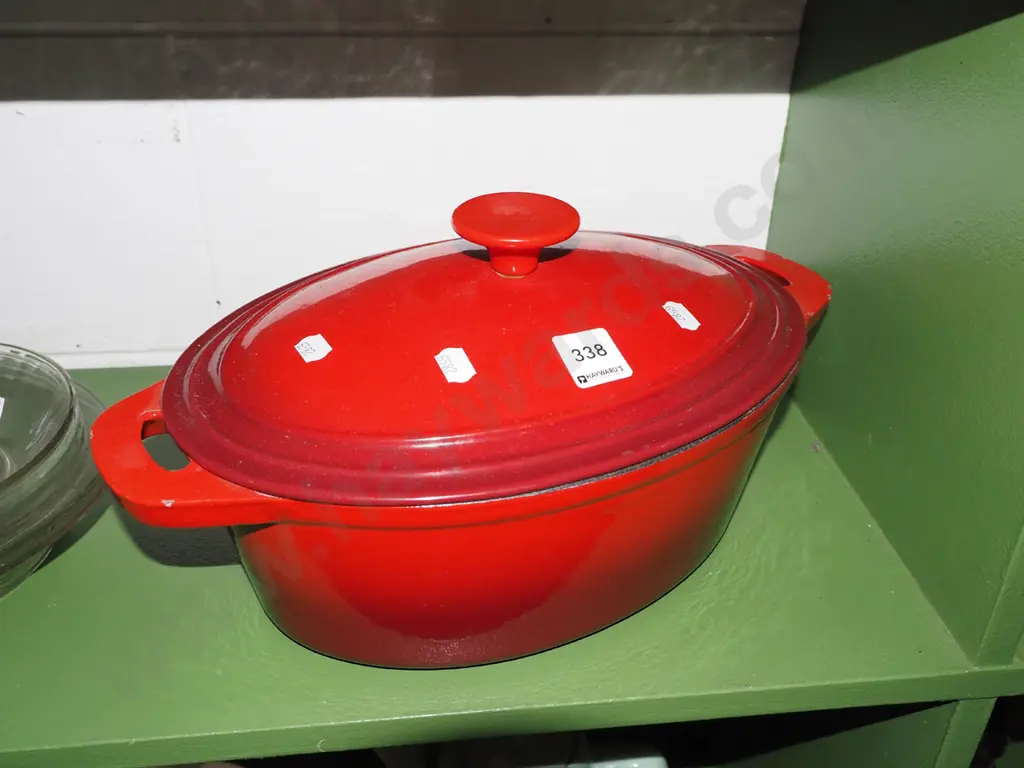 as new cast iron and enamel casserole W340 Image 1++
