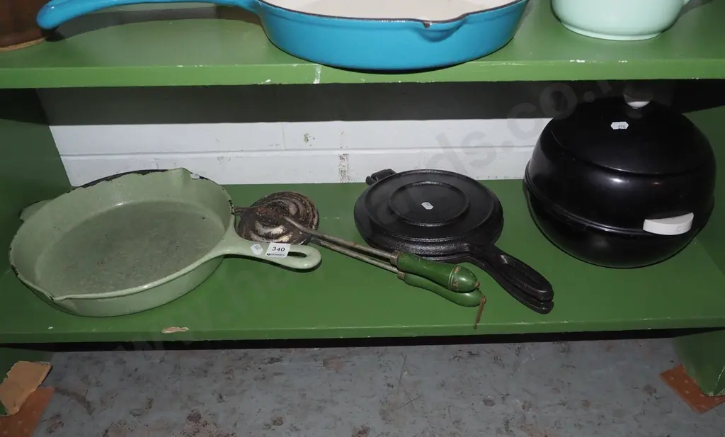 cast iron and enamel frying pan, waffle maker, ice bucket etc Image 1++