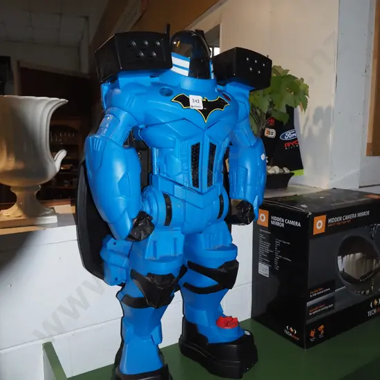 large plastic Batman battery powered action toy H710