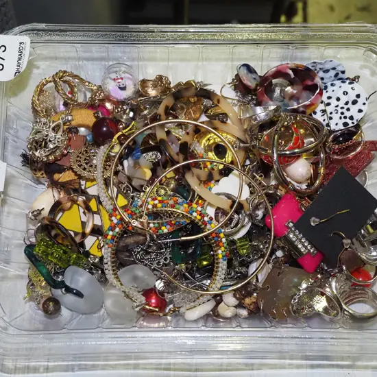 tray of costume jewellery