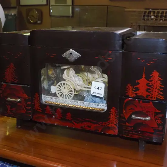 lacquer Japanese musical box H210