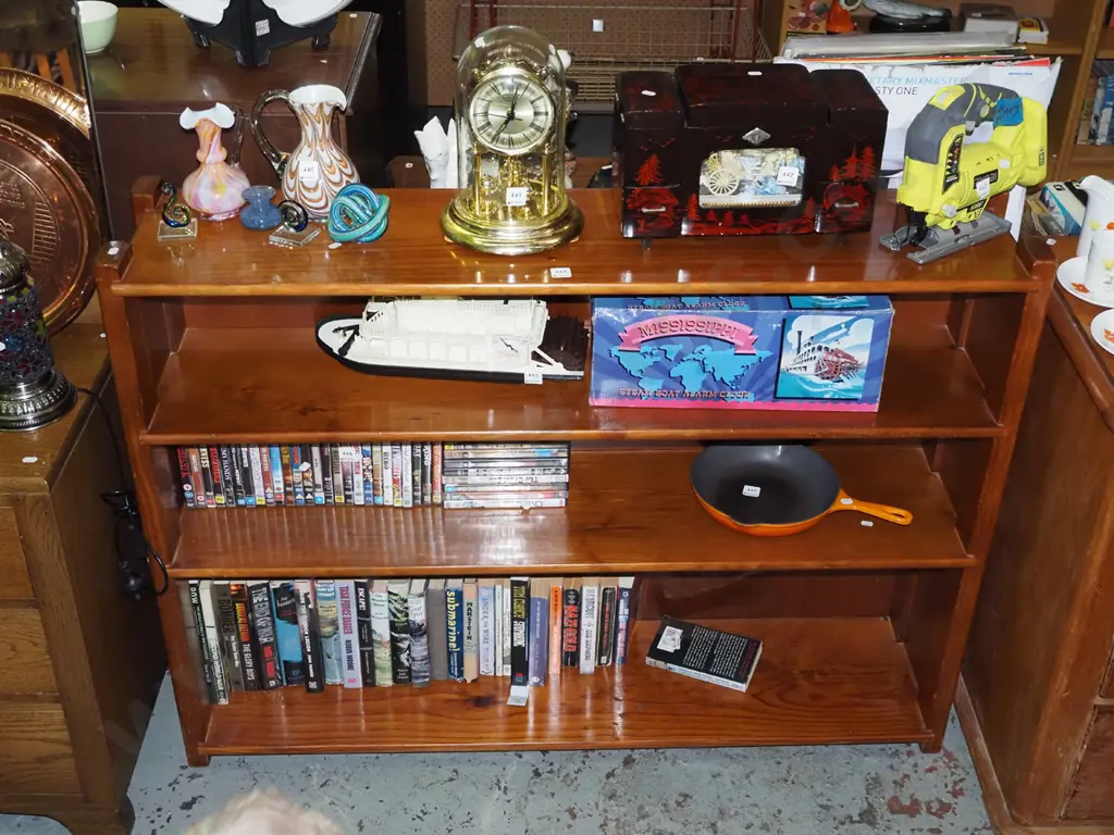 pine bookcase H920 W1230 D280 Image 1++