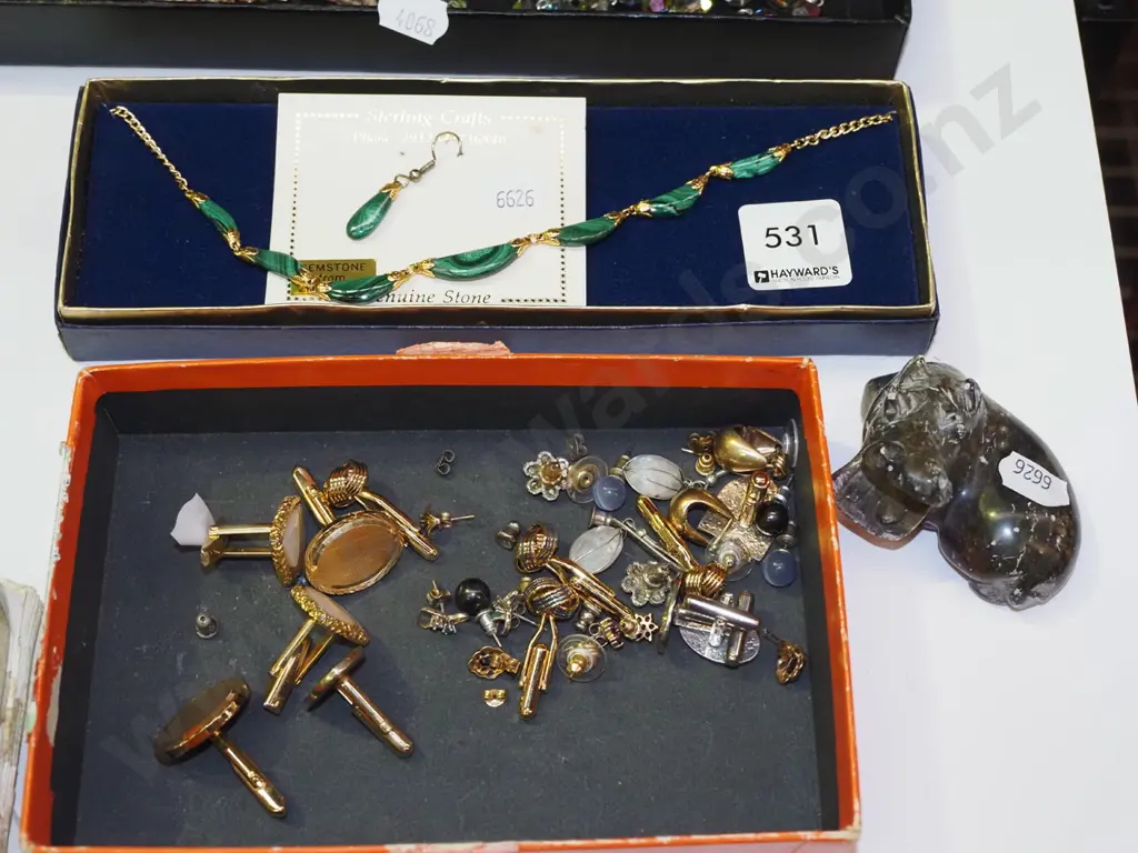 stone necklace, 1x earring, box of cufflinks etc Image 1++