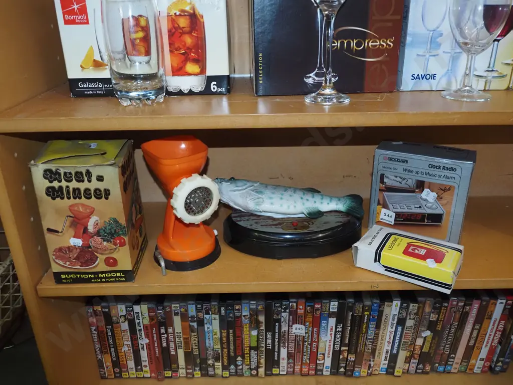 bench top mincer, big mouth billy bass, alarm clock  Image 1++