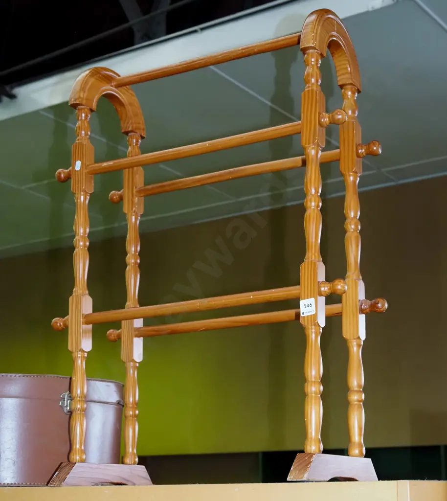 wooden towel rail Image 1++