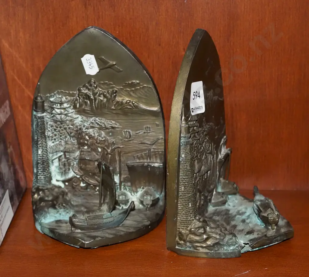 cast brass Asian scene bookends Image 1++