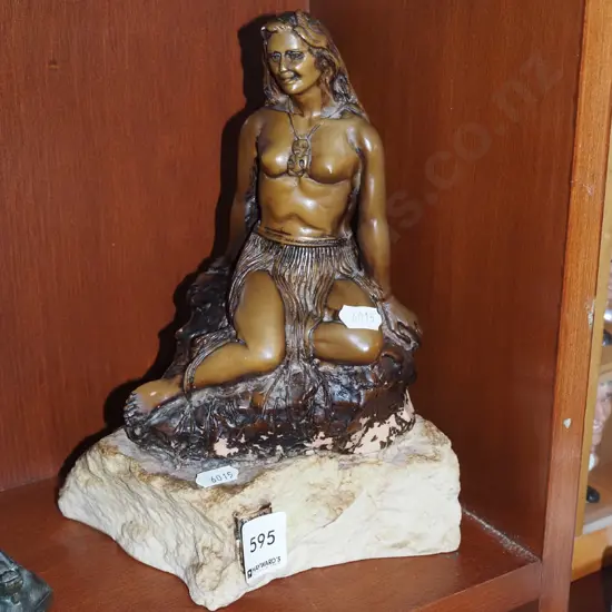 Pania of the Reef figurine H240