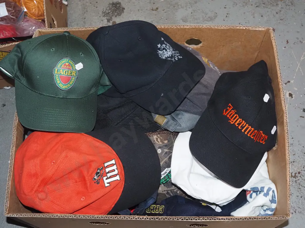 box; various caps Image 1++