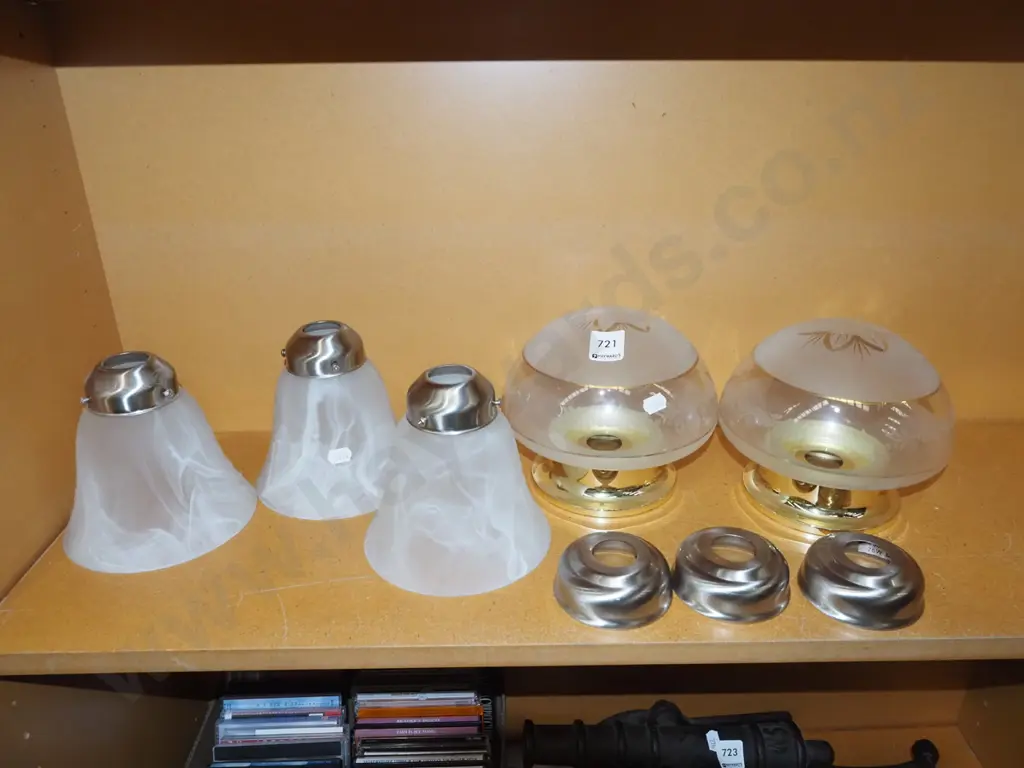 various light shades Image 1++