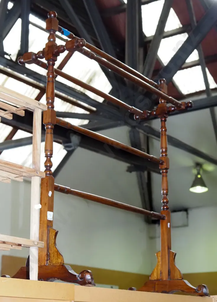 wooden towel rail Image 1++