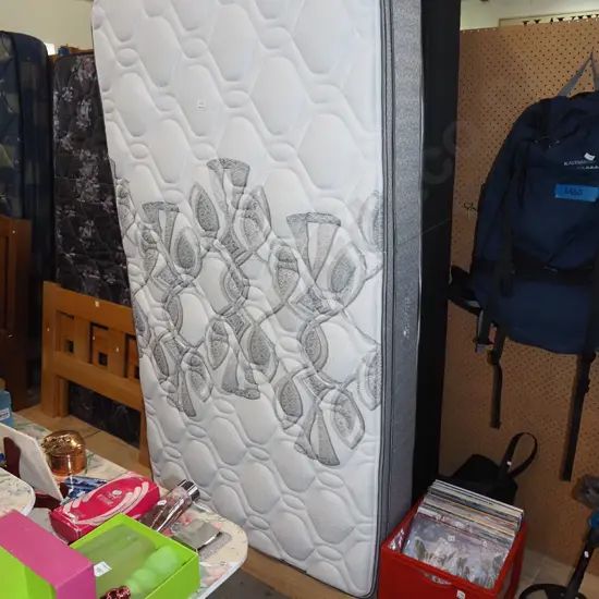 Sleepyhead king single bed base and mattress