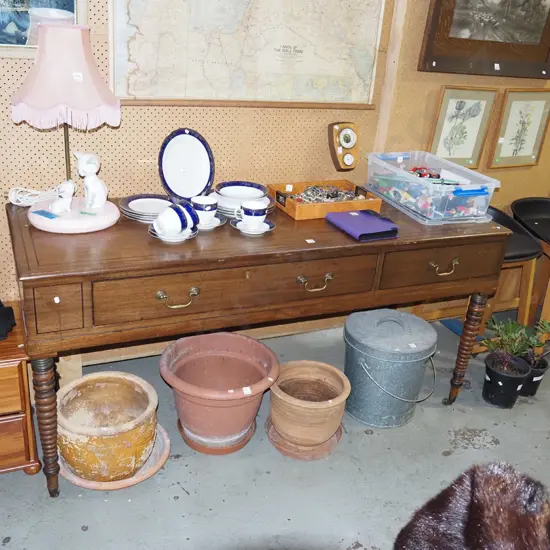 Georgian solid mahogany 2 drawer hall table -  needs repair - one leg coming off, not stable as is