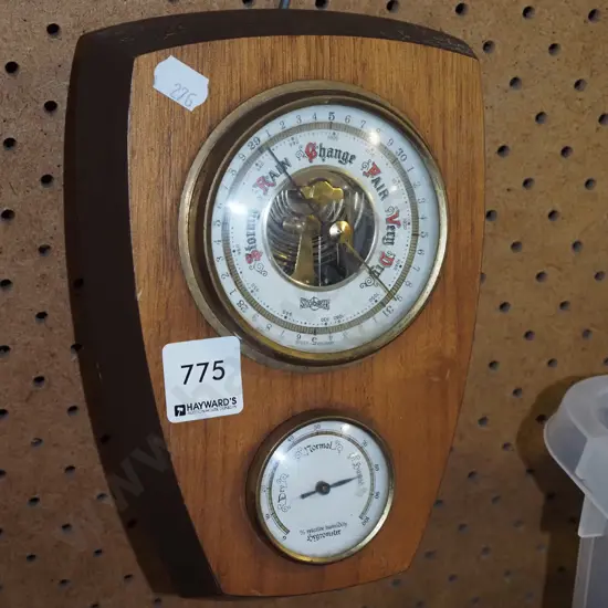 wall mouted barometer/thermometer