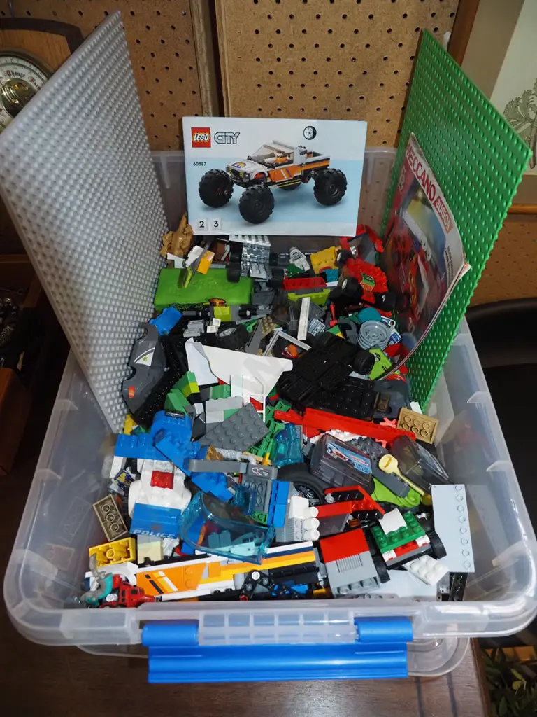 tub of Lego Image 1++