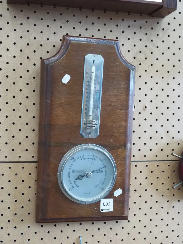 wall mounted barometer/thermometer Image 1++