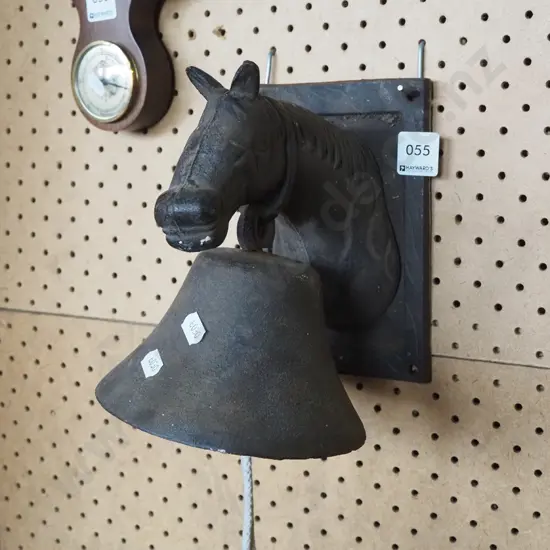 cast metal wall mounted horse figurine themed bell H260