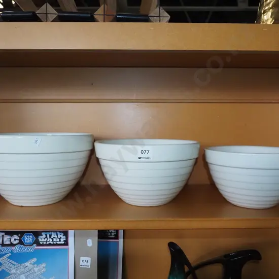 3x graduated Crown Lynn mixing bowls - medium has crack to base