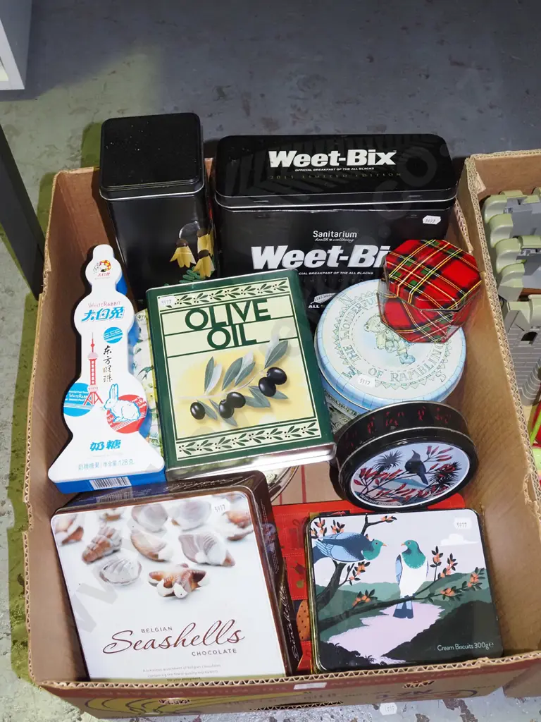 box of tins Image 1++