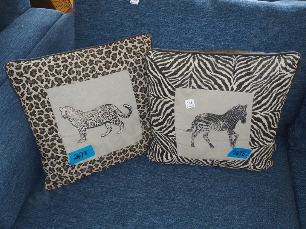 2x cushions - cheetahs, zebra Image 1++