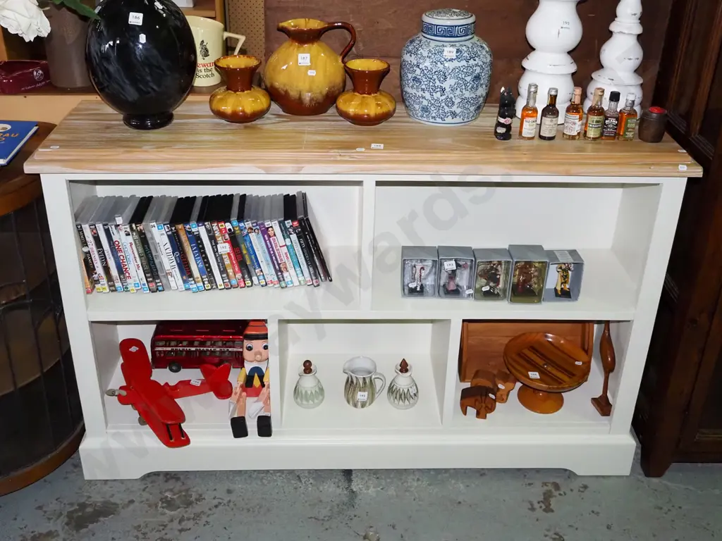 wood topped white painted bookcase H910 W400  Image 1++
