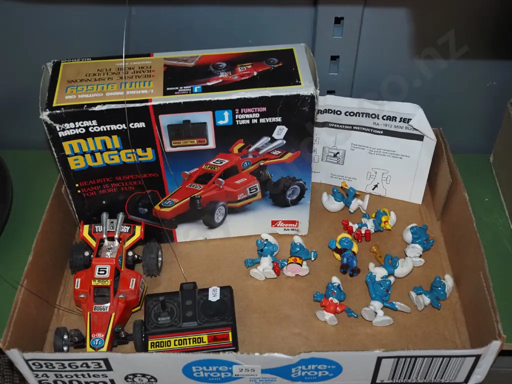 box; remote control buggy, 1980s smurfs Image 1++