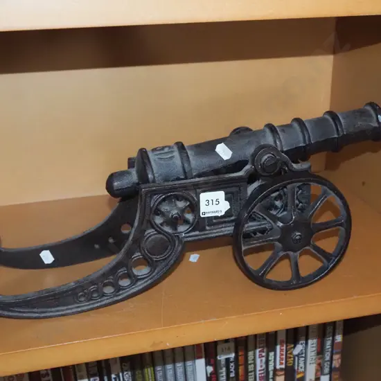 reproduction cast metal cannon W450