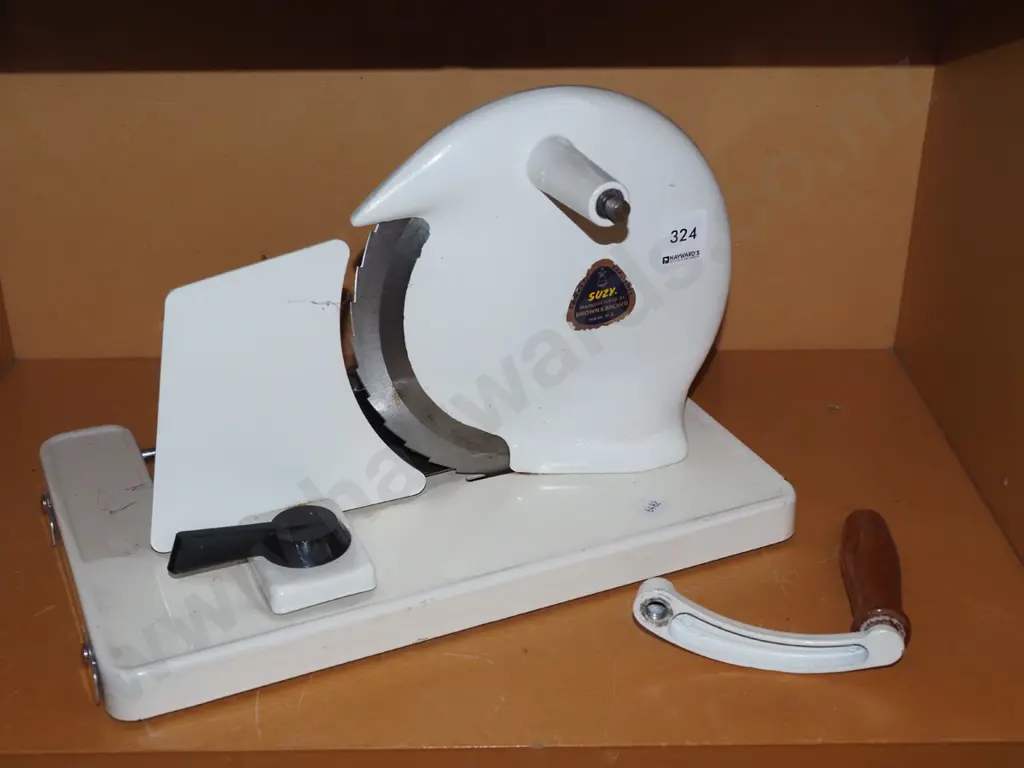 Suzy bench top slicer Image 1++