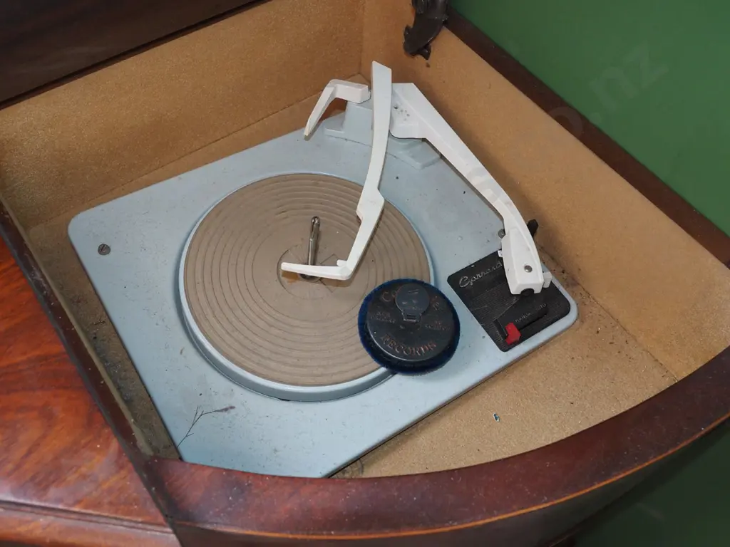 unusual curved front corner positioned radiogram As Is No returns Image 1++