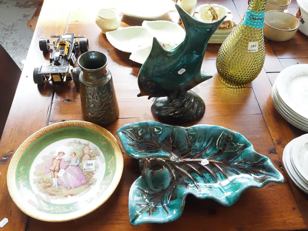 Blue Mountain dolphin, leaf dish, vase, Limoges plate Image 1++