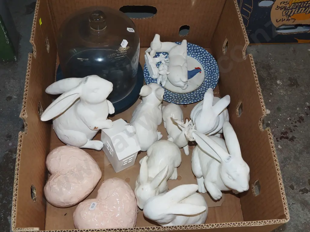 box; glass cover dome, rabbit figurines etc Image 1++
