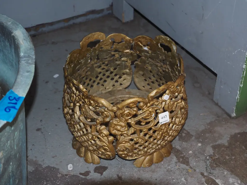 cast alloy decorative pierced jardiniere Image 1++