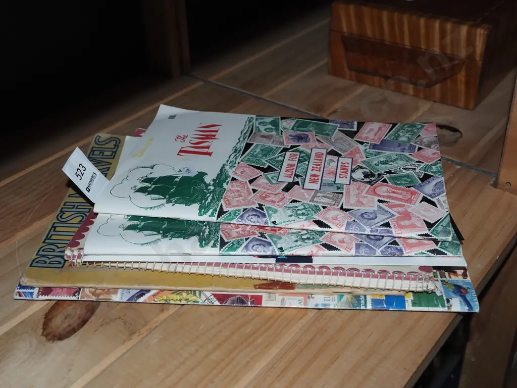 stamp albums Image 1++