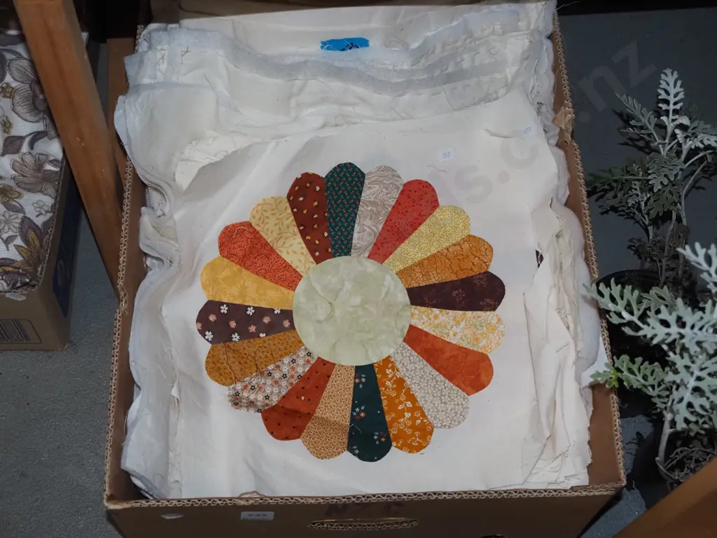 box; patchwork quilt squares Image 1++