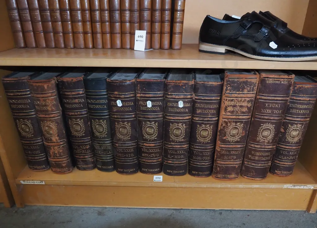 11x volumes of Encyclopedia Brittanica Image 1++