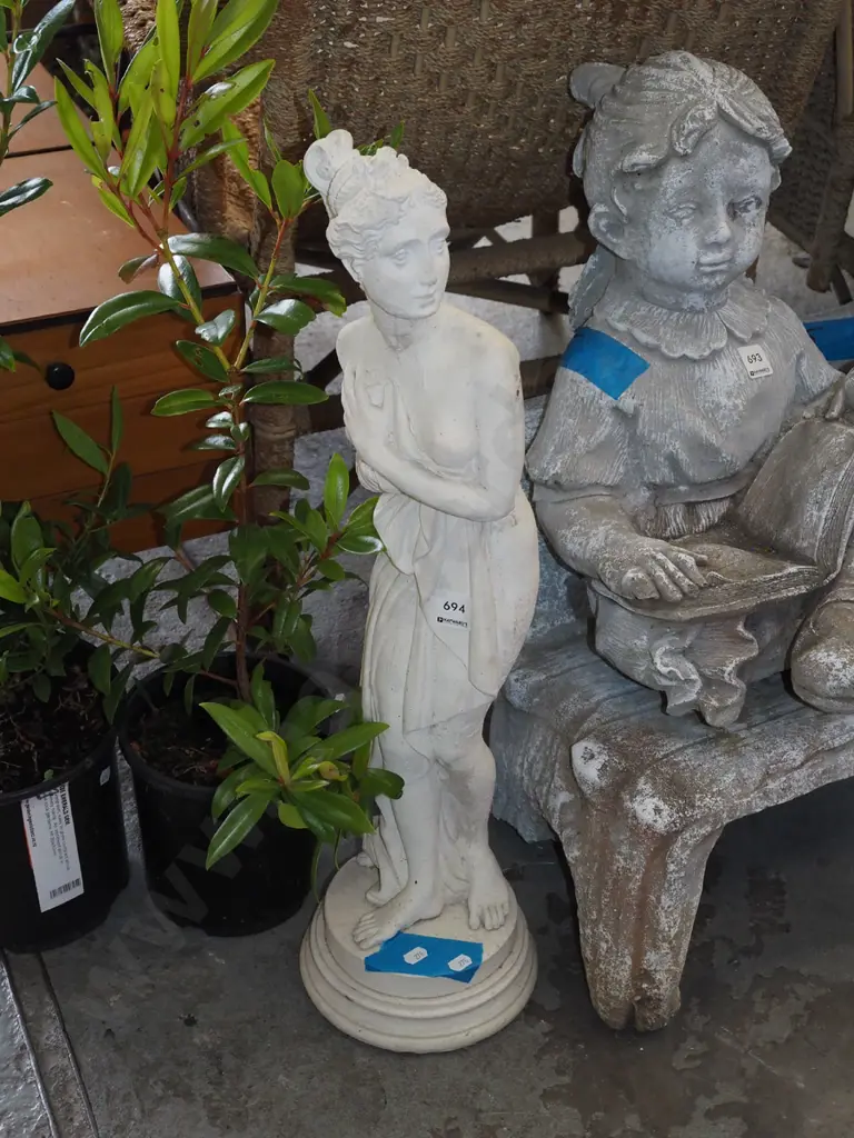 cast concrete statue - figurine H650 Image 1++